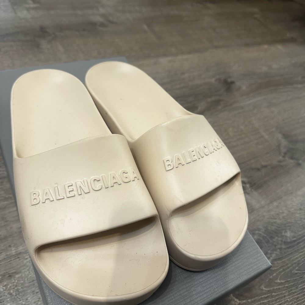 Brand New Chunky Balenciaga Slides size 40EUR - Picture 3 of 3